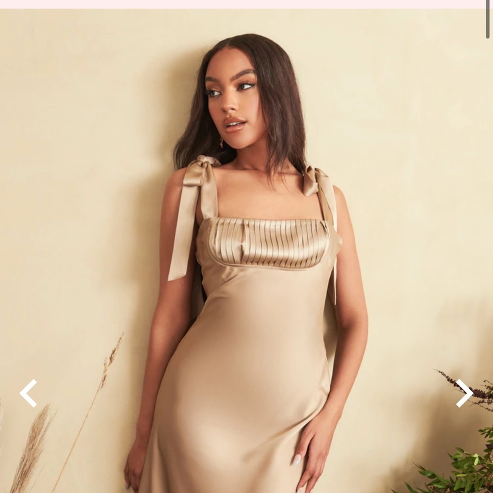 Lavish Alice ribbon detail dress